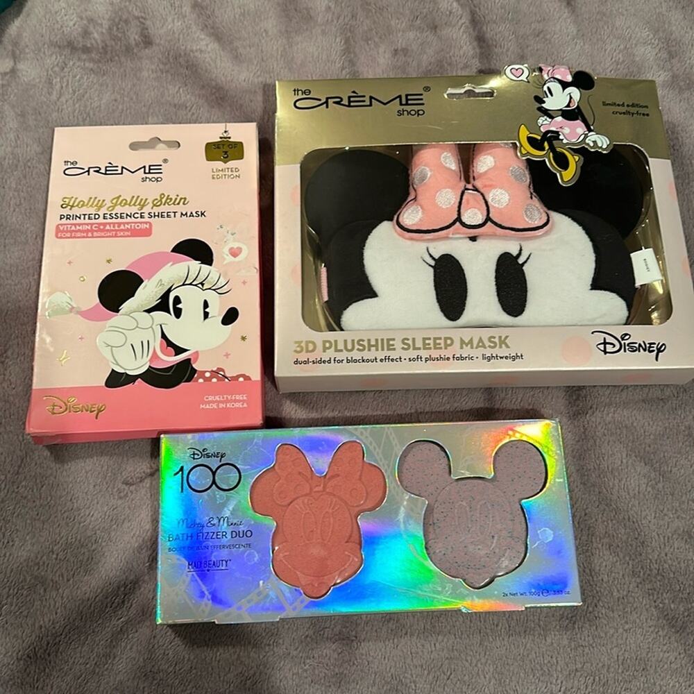 NWT Disney Minnie Mouse Crème Sleep, Facial Masks,& Mickey Vanilla Bath Fizz Set